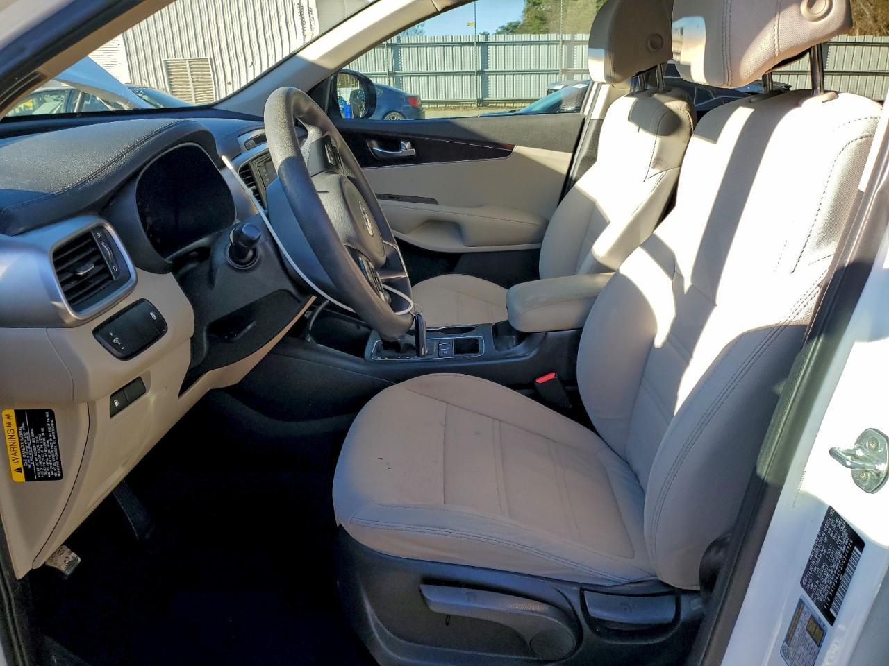 2017 KIA SORENTO