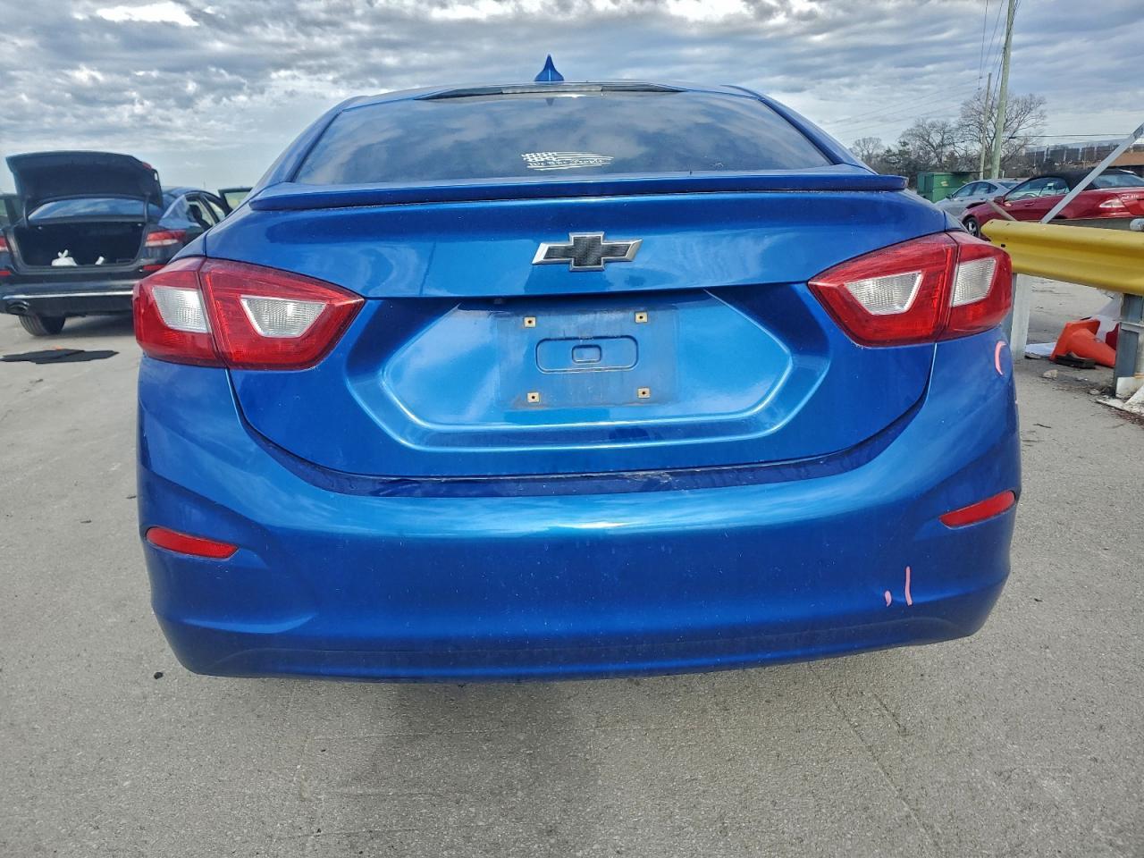 2018 CHEVROLET CRUZE