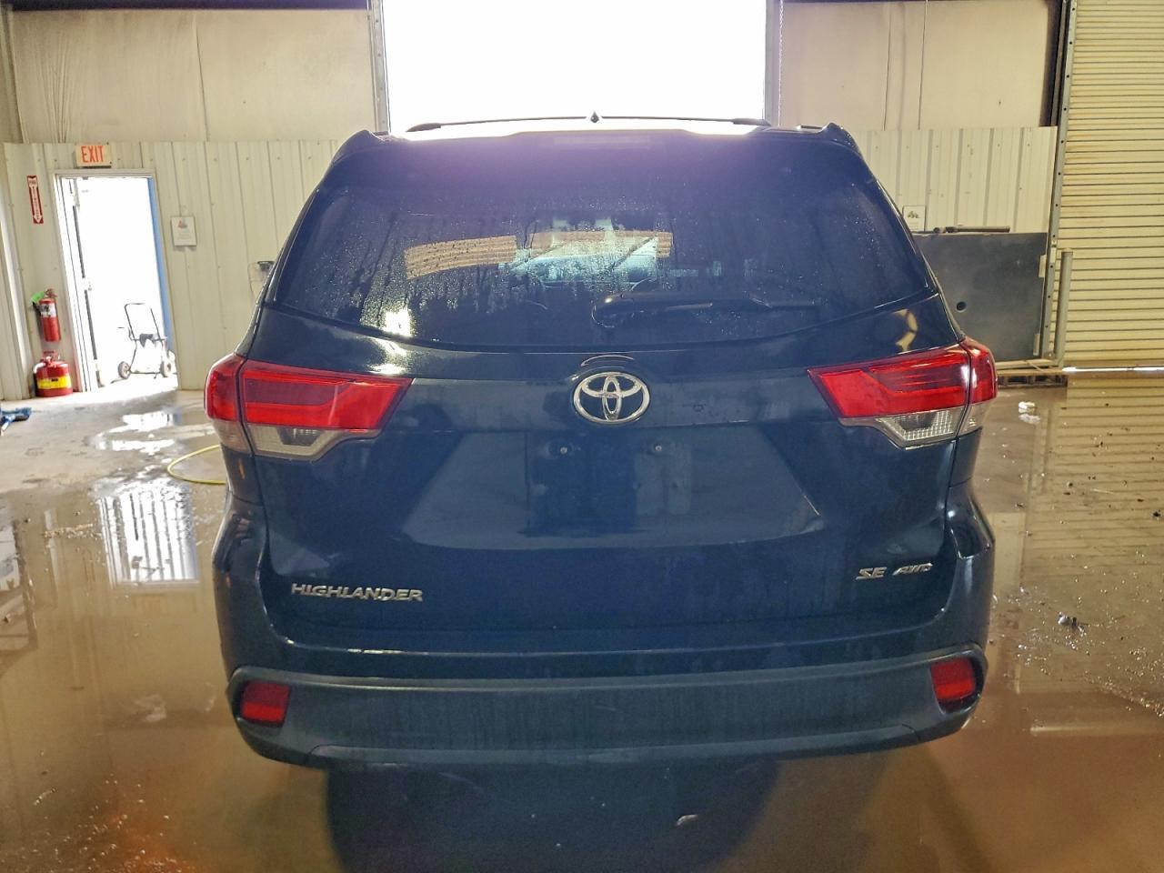 2017 TOYOTA HIGHLANDER