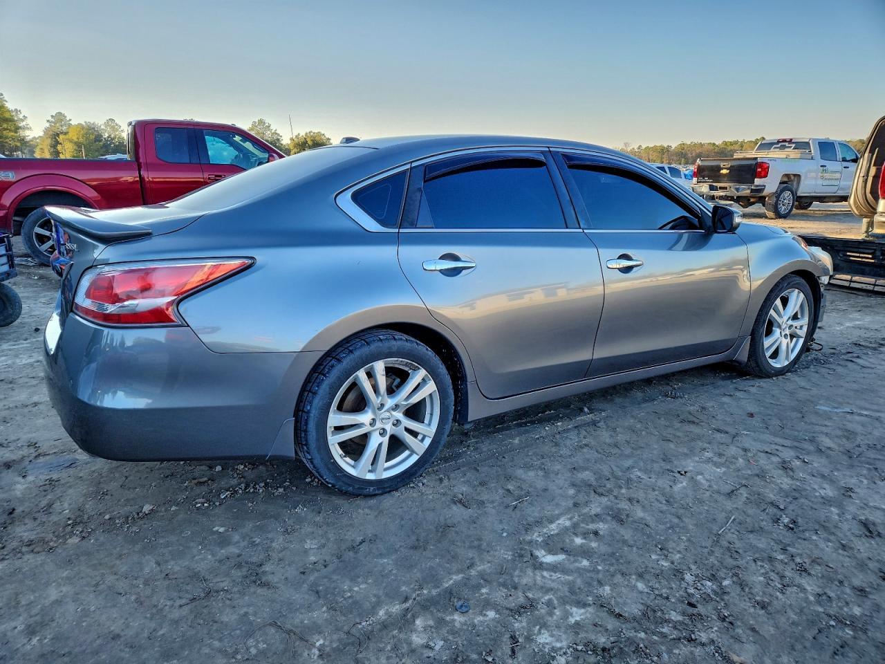 2015 NISSAN ALTIMA
