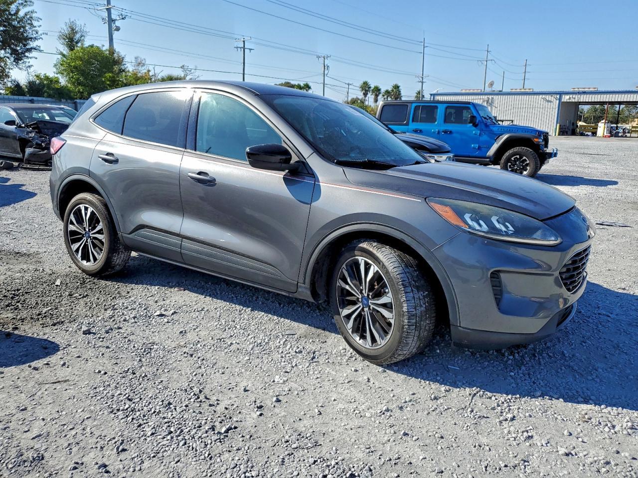 2022 FORD ESCAPE