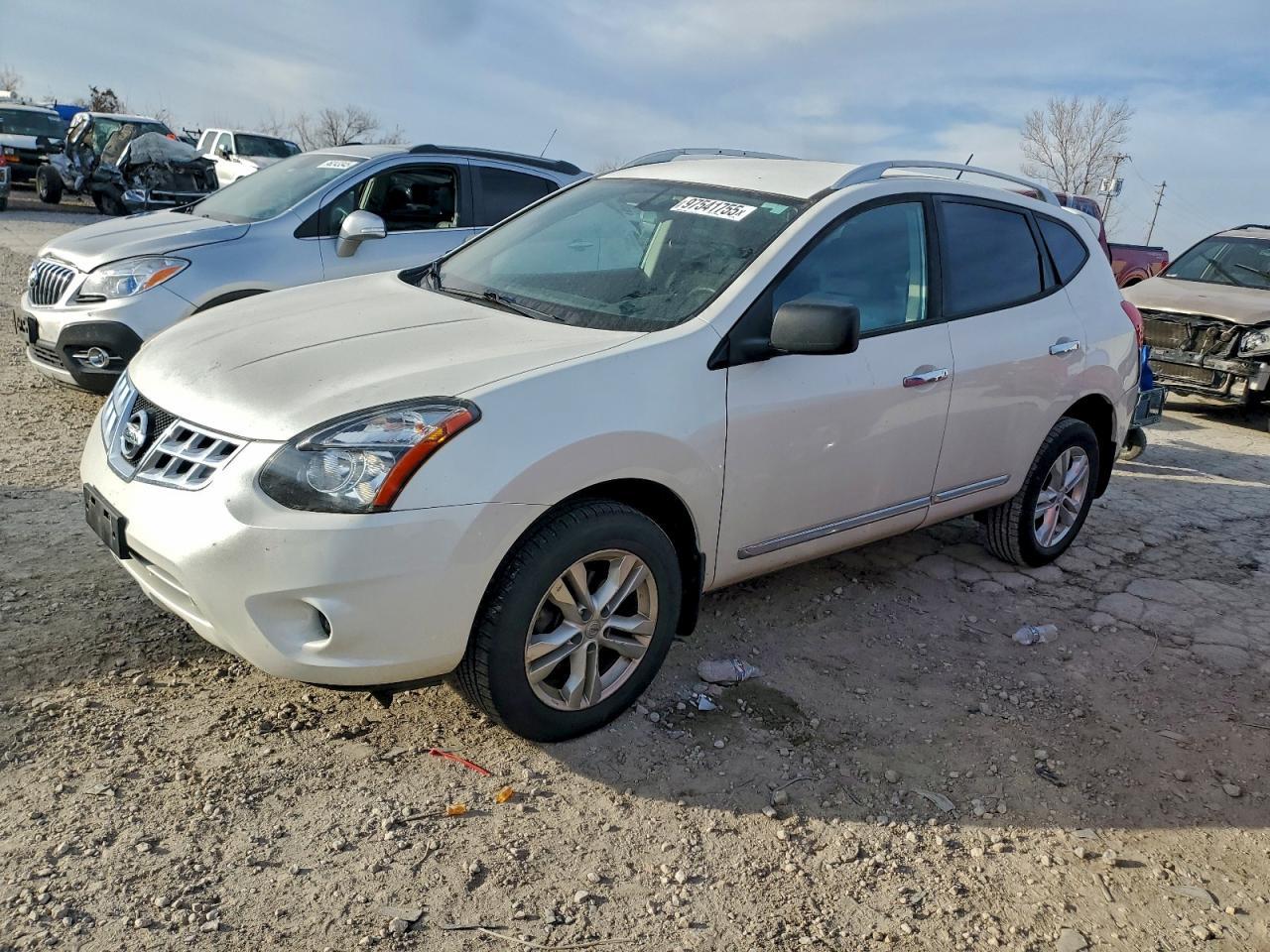 2015 NISSAN ROGUE