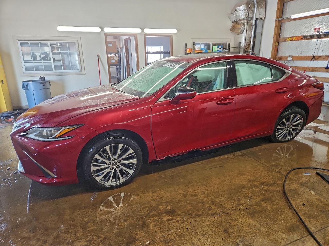2021 LEXUS ES 250
