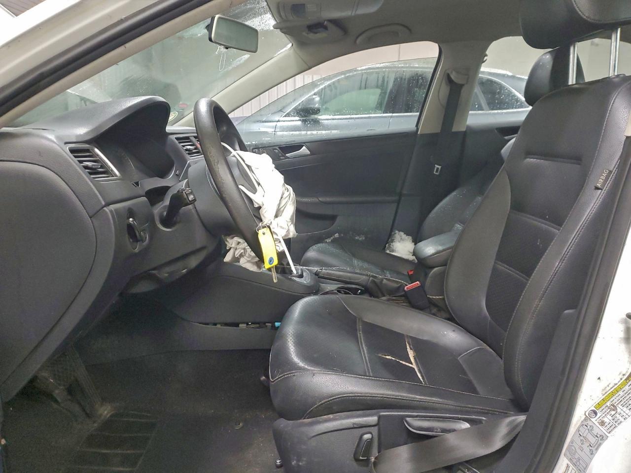 2014 VOLKSWAGEN JETTA