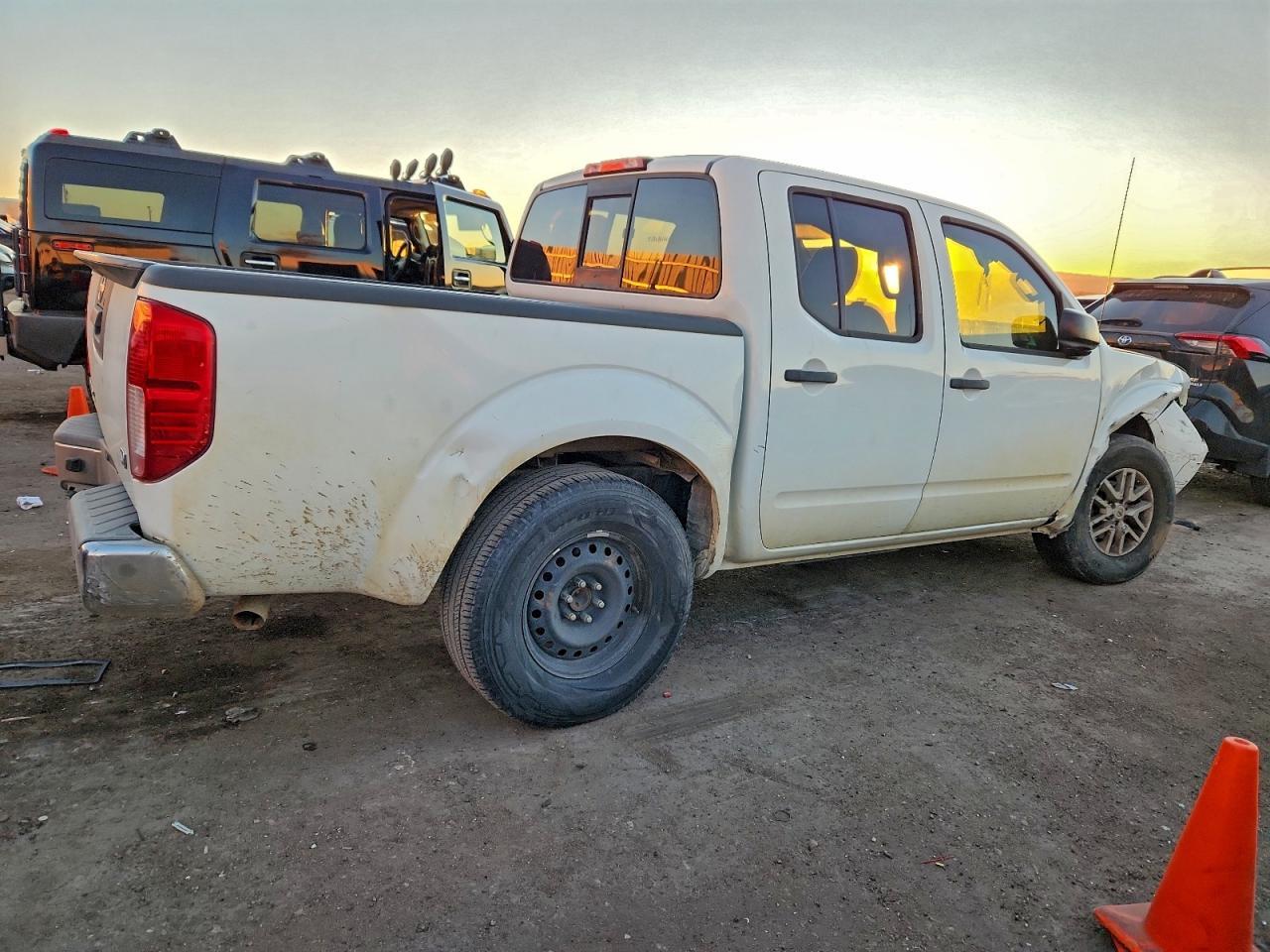 2016 NISSAN Frontier