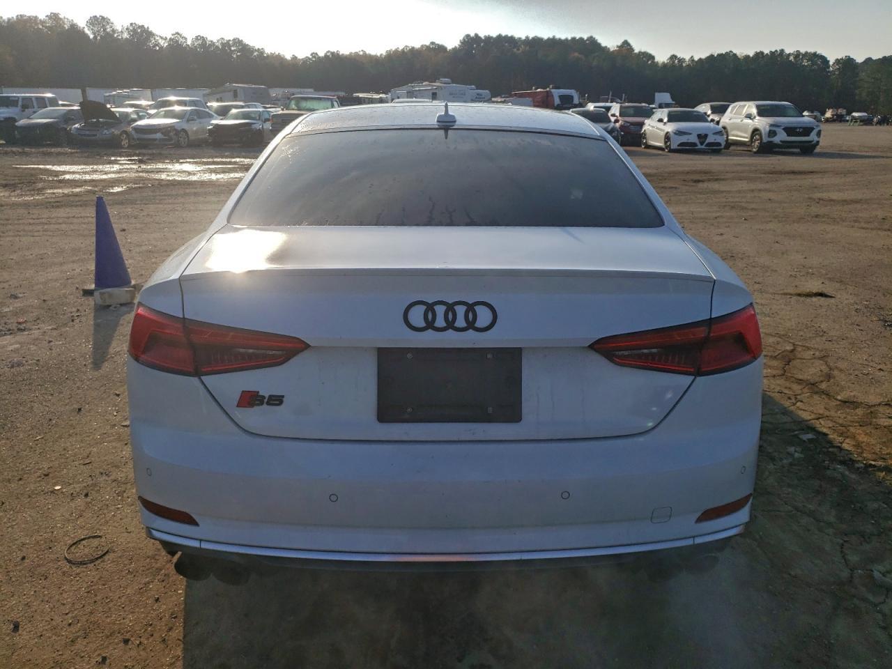 2018 AUDI S5