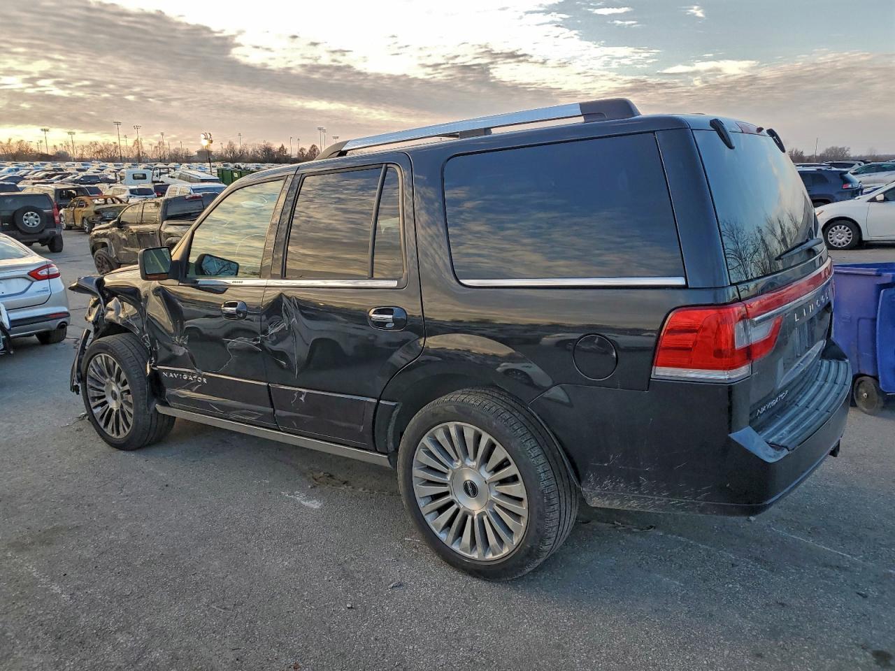2015 LINCOLN Navigator