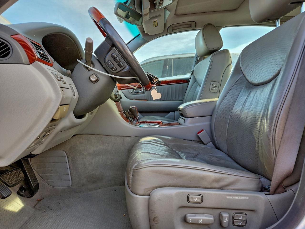 2004 LEXUS Ls 430