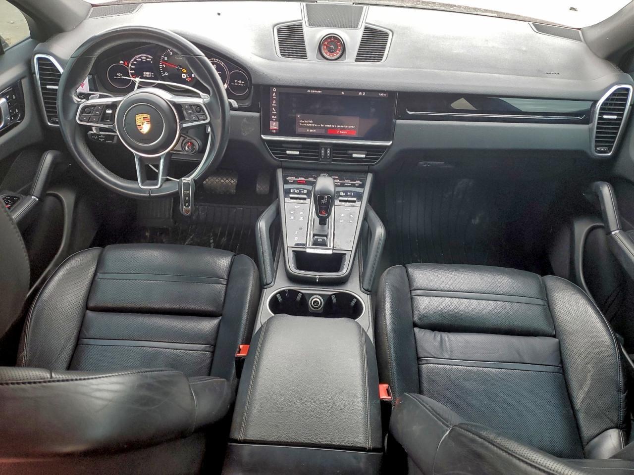 2021 PORSCHE CAYENNE