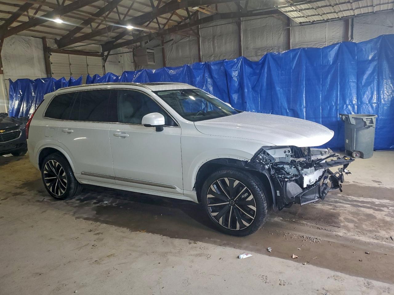 2025 VOLVO XC90