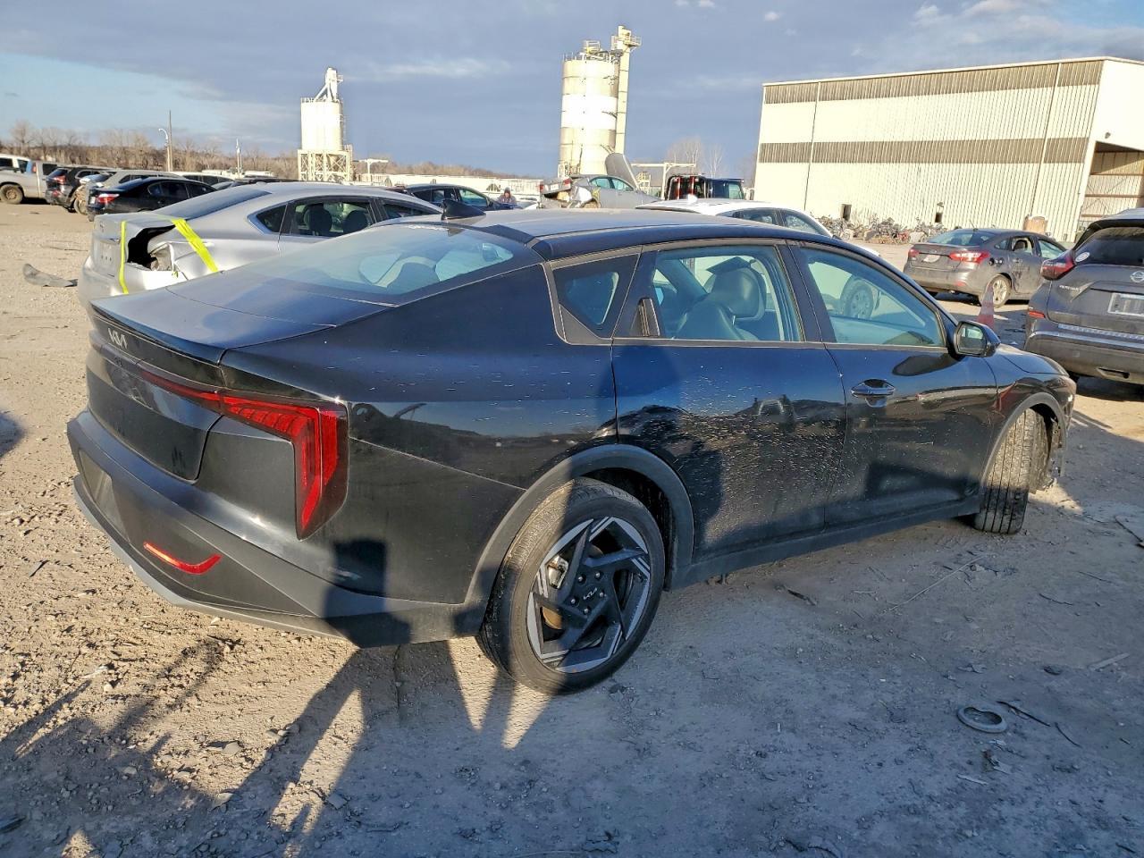 2025 KIA K4