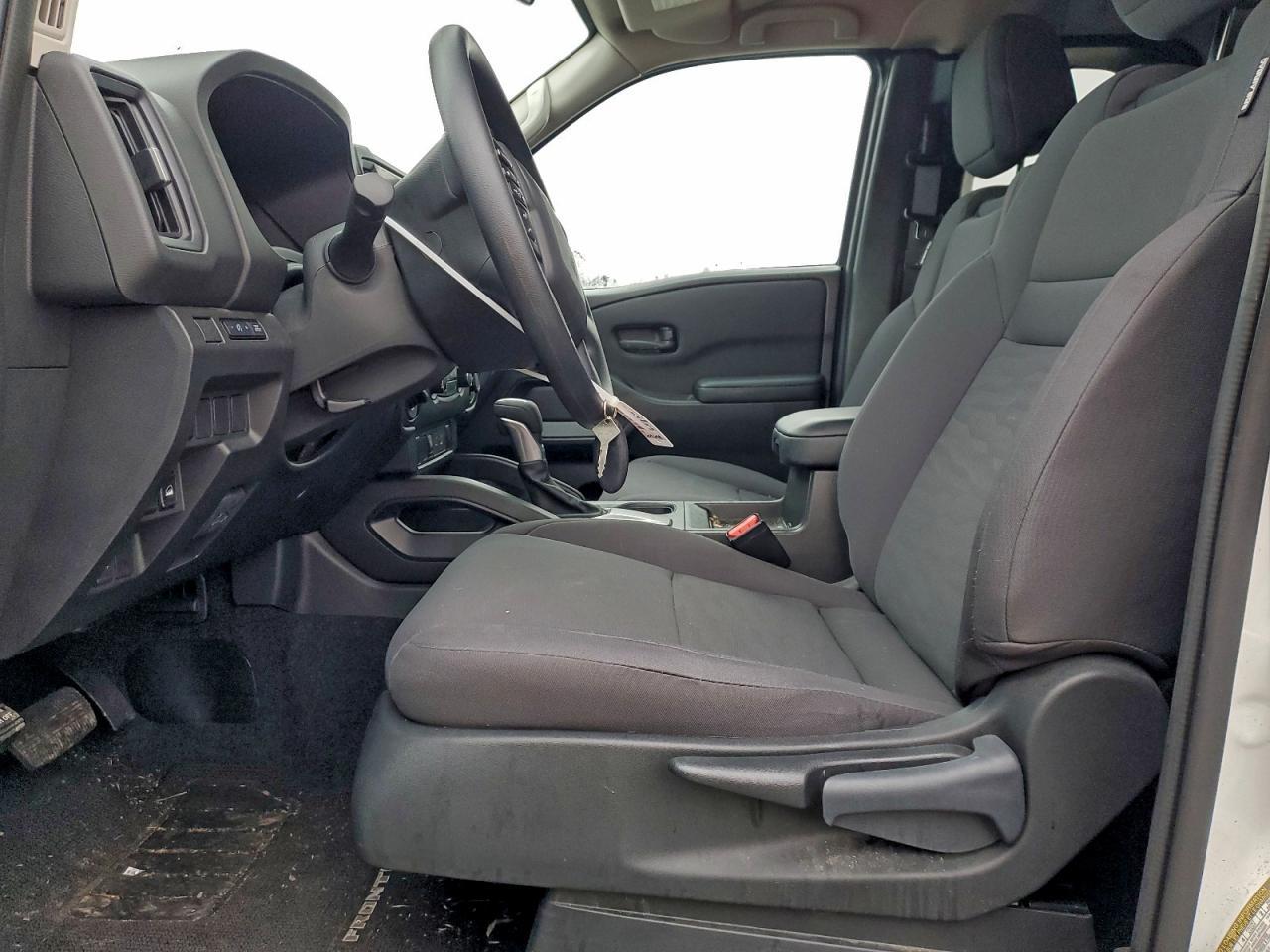 2025 NISSAN Frontier