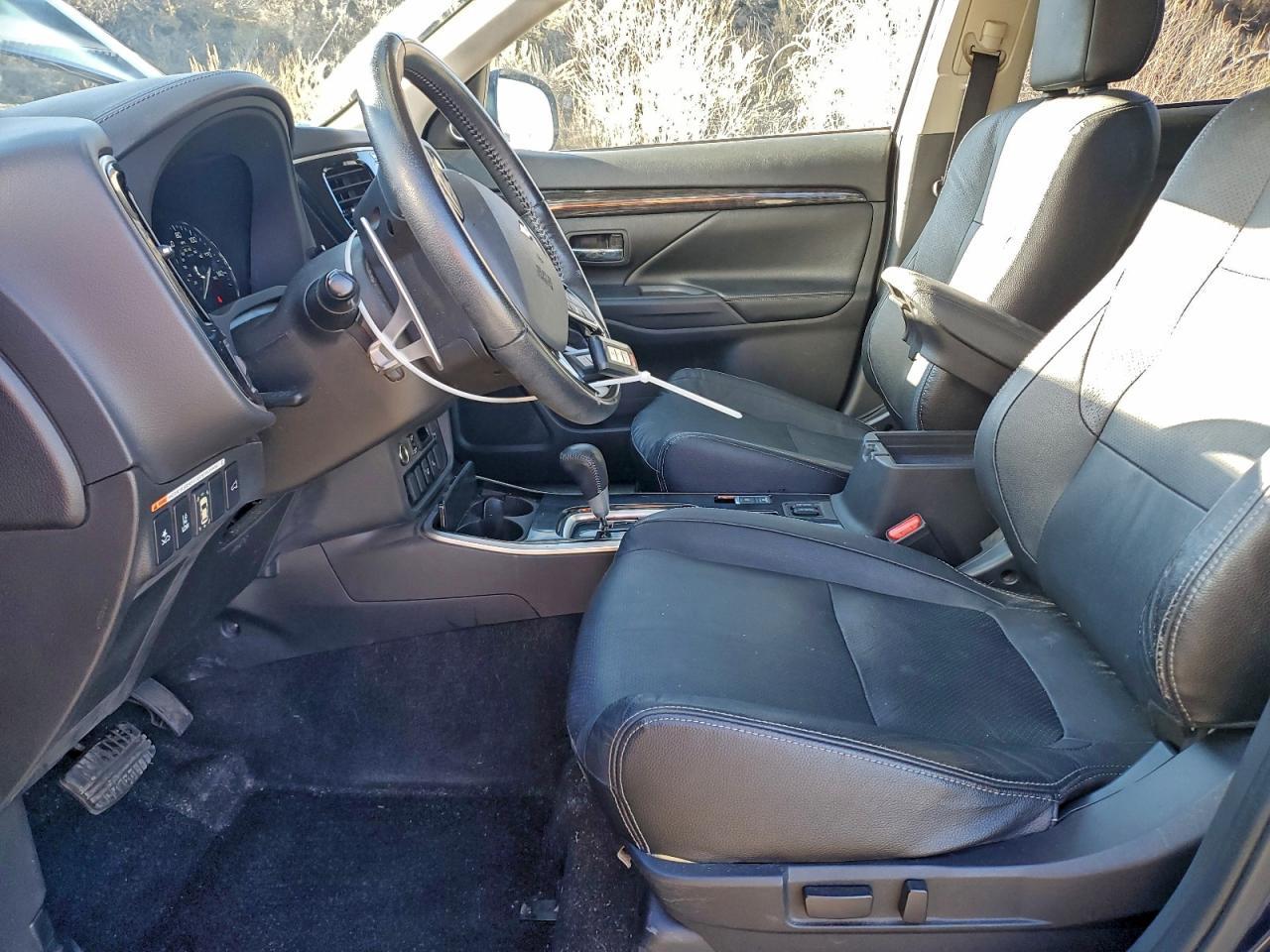 2018 MITSUBISHI outlander