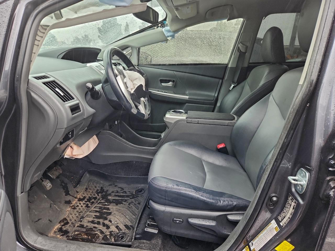 2014 TOYOTA PRIUS V