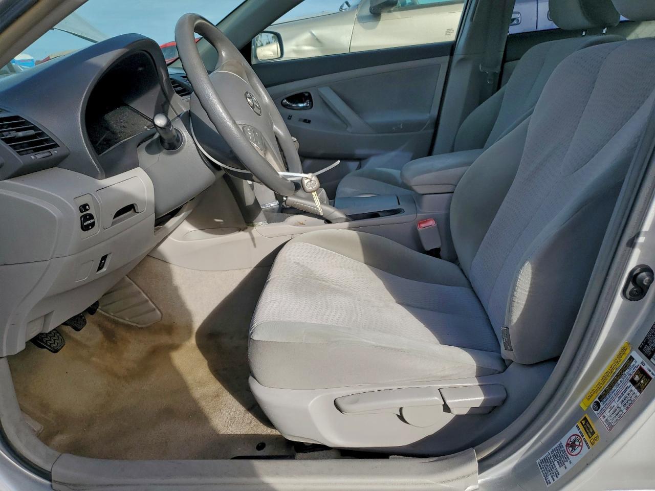 2010 TOYOTA CAMRY