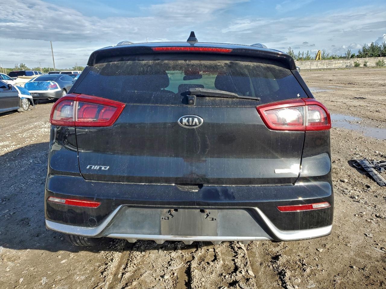 2017 KIA Niro