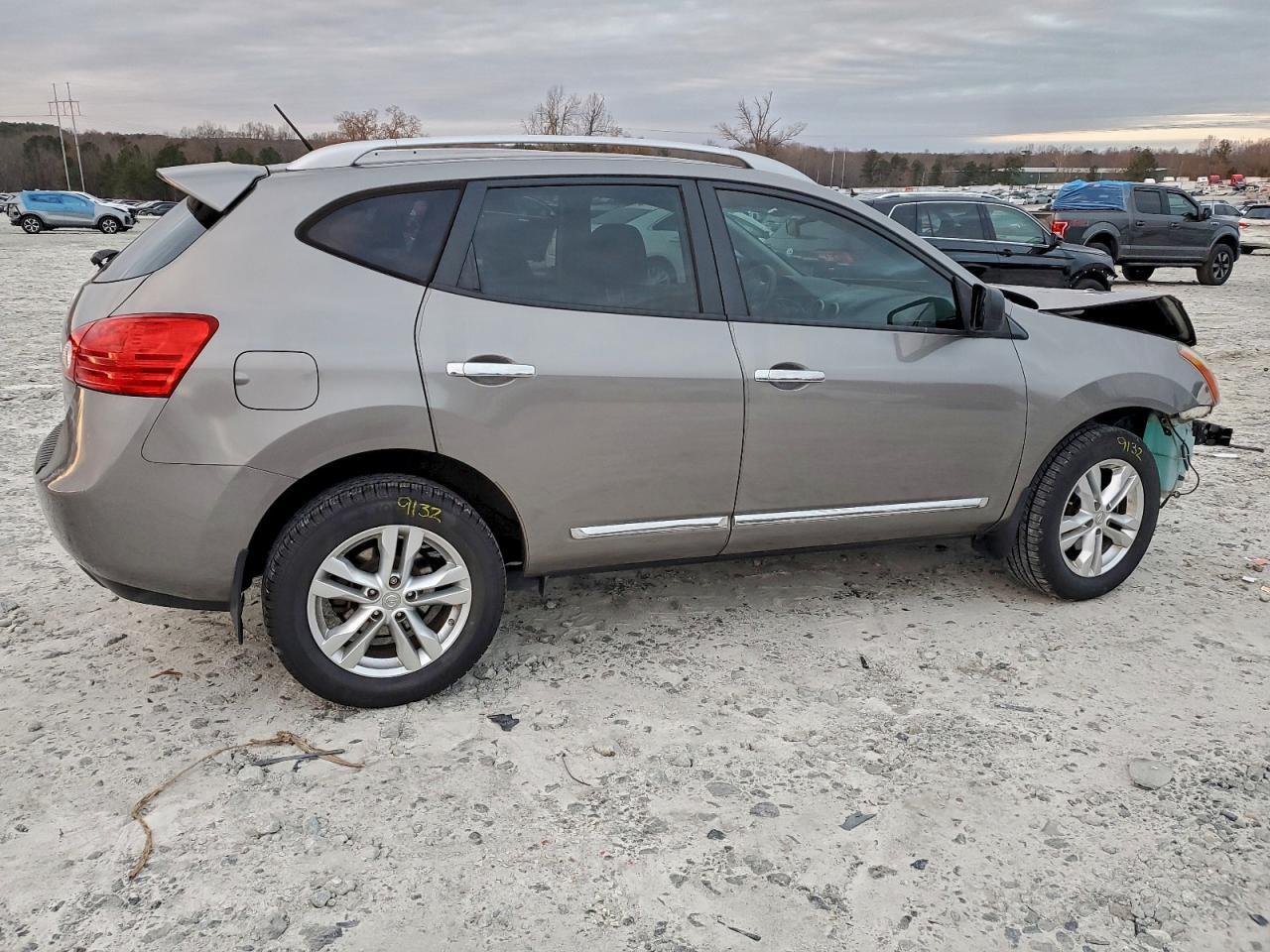 2015 NISSAN ROGUE