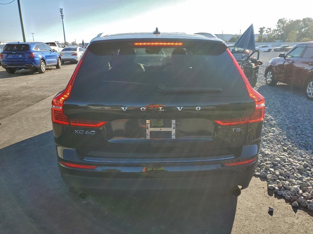 2021 VOLVO XC60