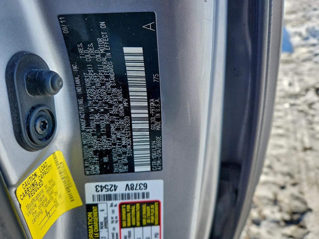 2012 TOYOTA SIENNA