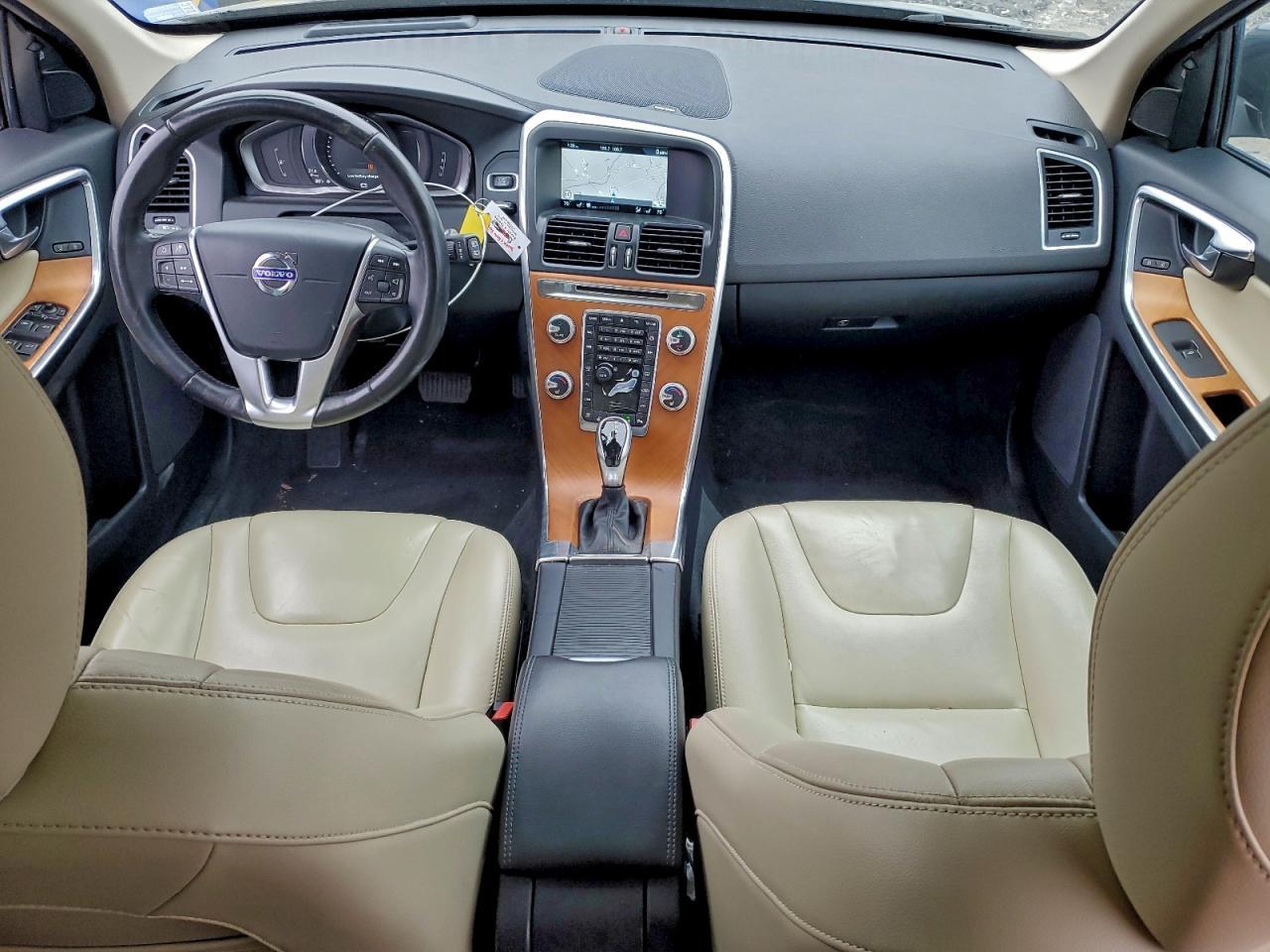 2017 VOLVO XC60