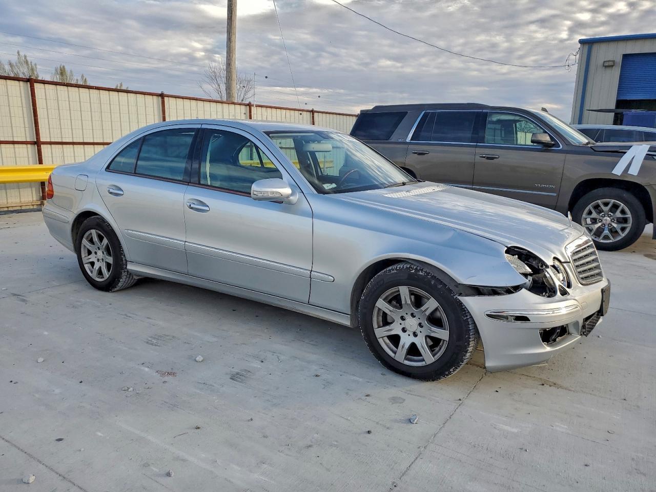 2008 MERCEDES-BENZ E-Class