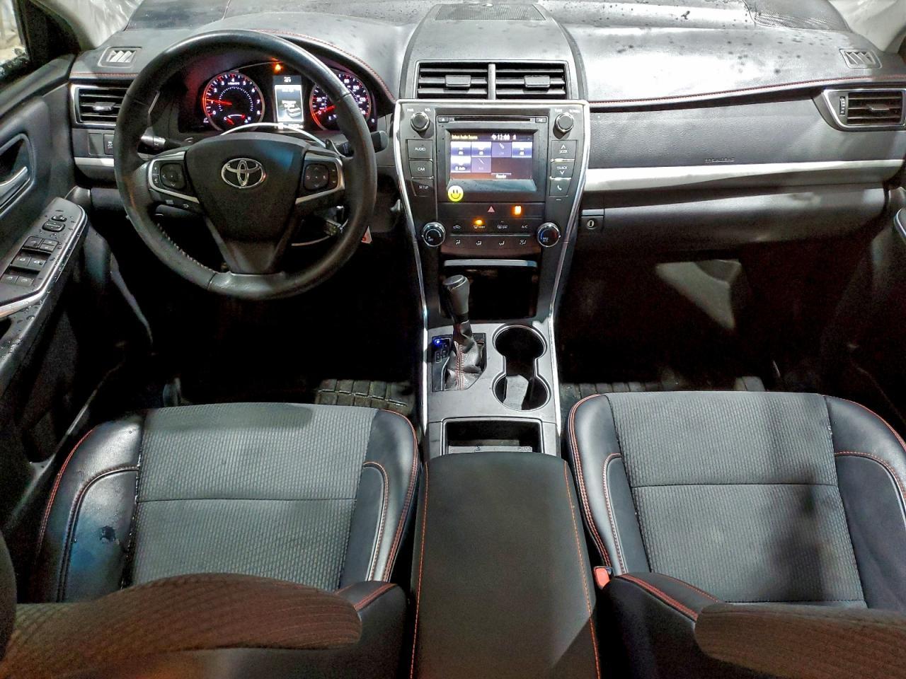2017 TOYOTA CAMRY