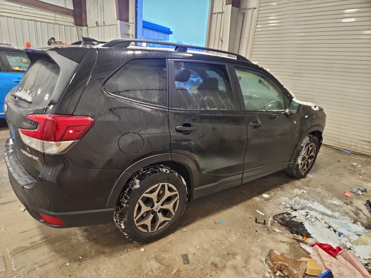 2021 SUBARU FORESTER