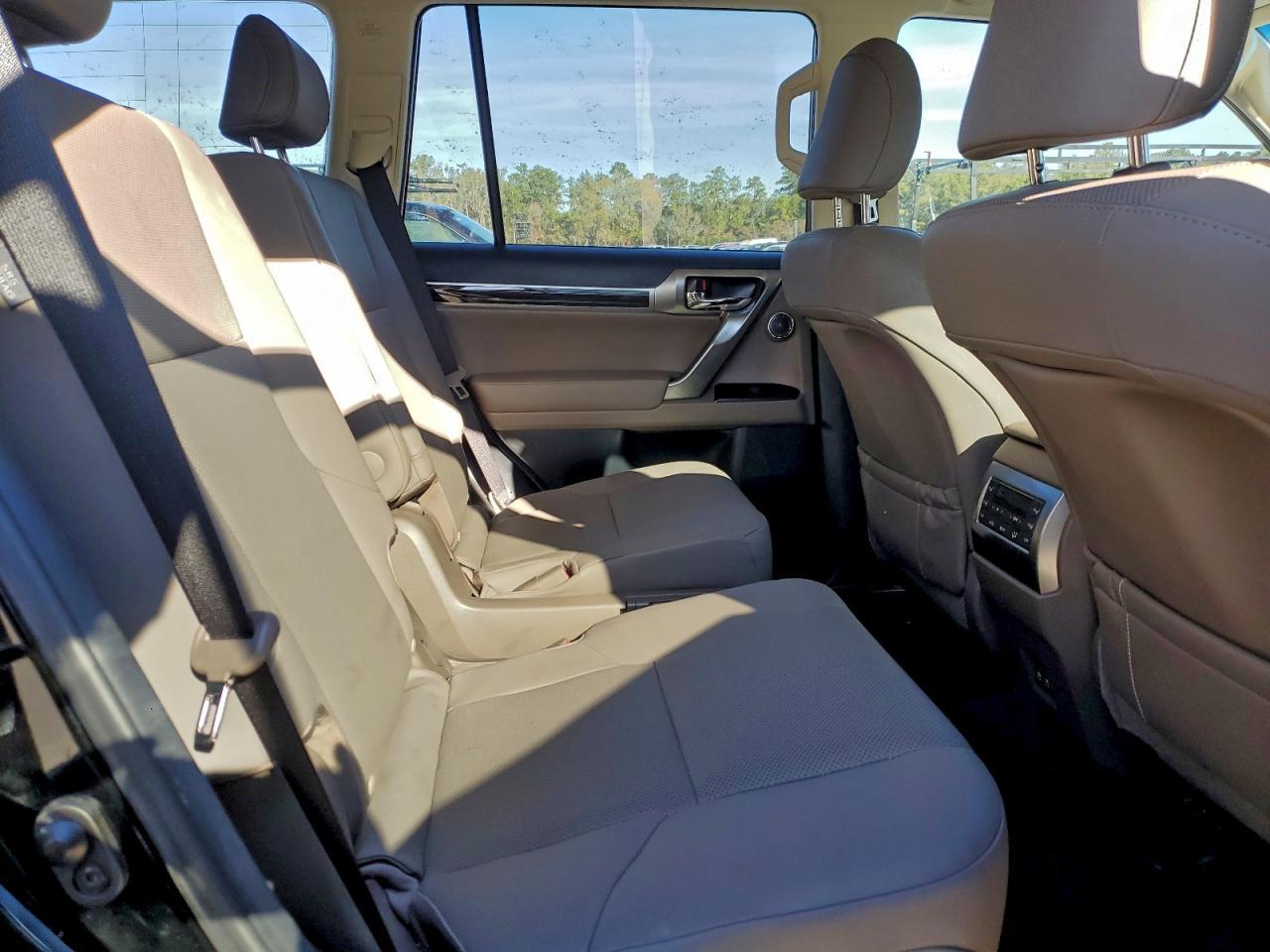 2023 LEXUS GX 460