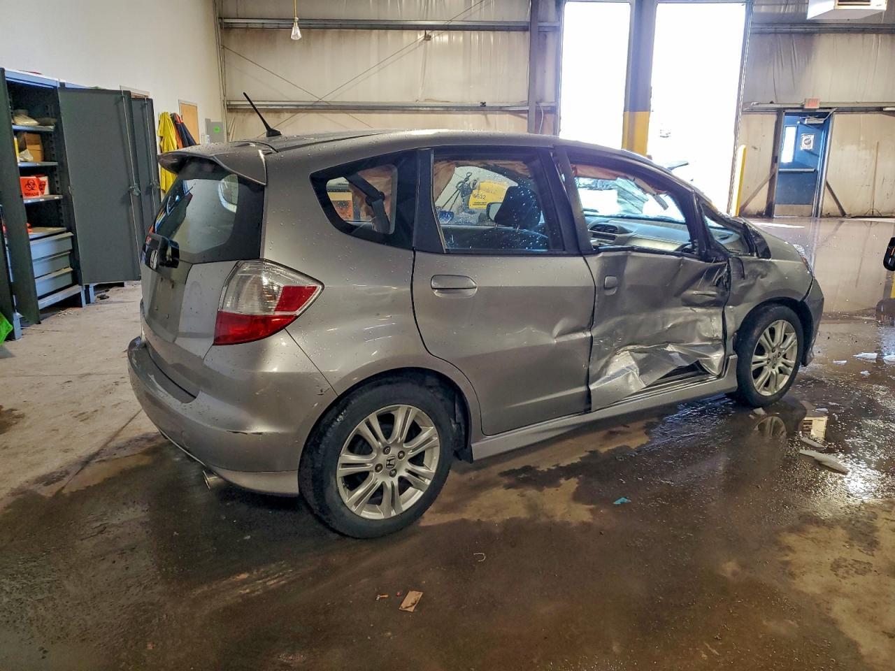 2010 HONDA FIT