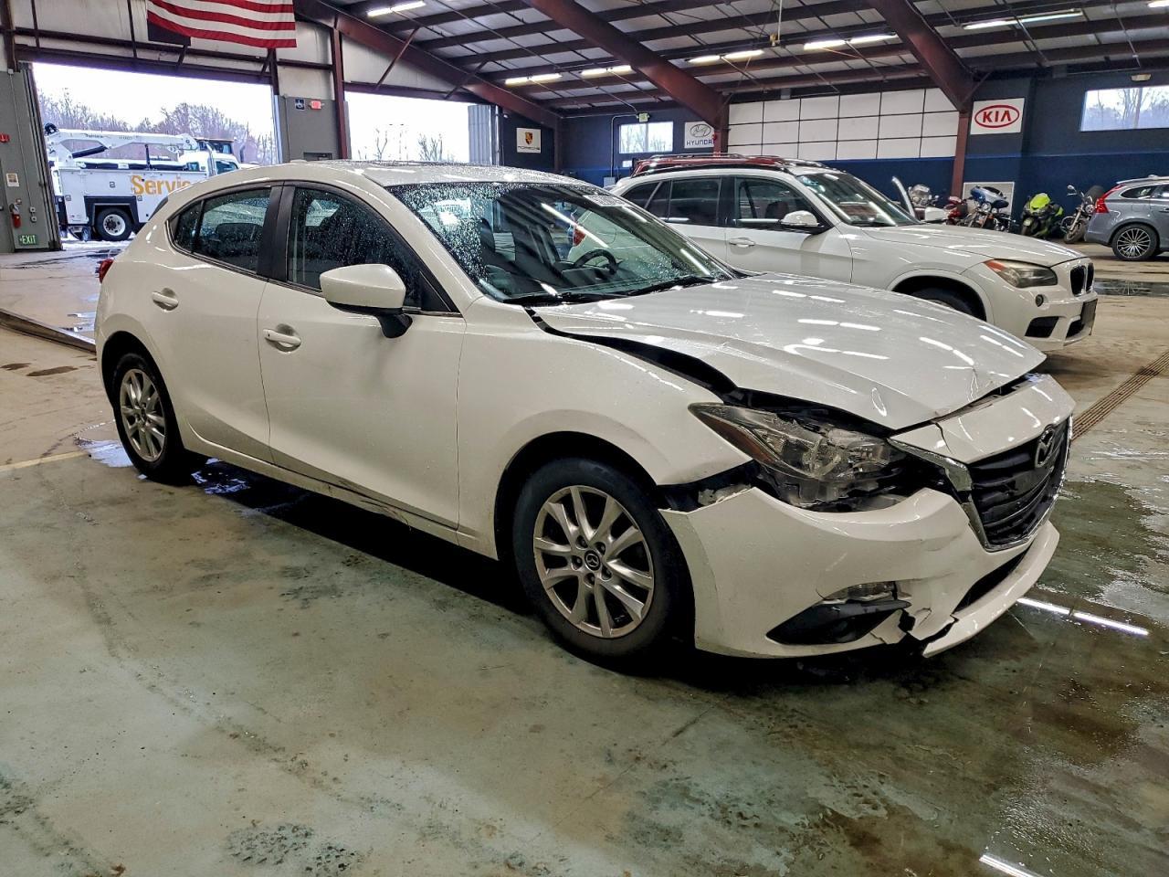 2015 MAZDA 3
