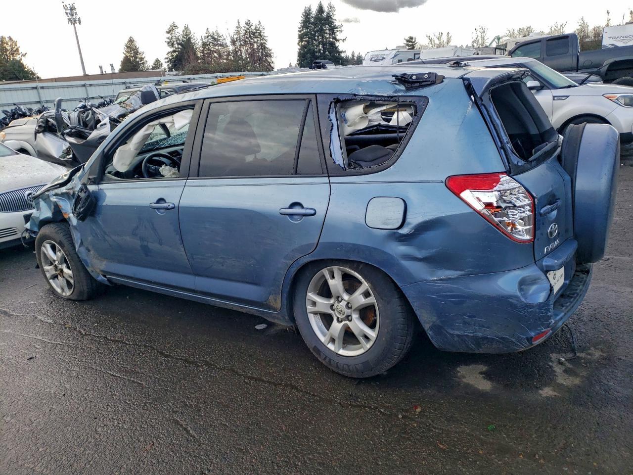 2011 TOYOTA RAV4