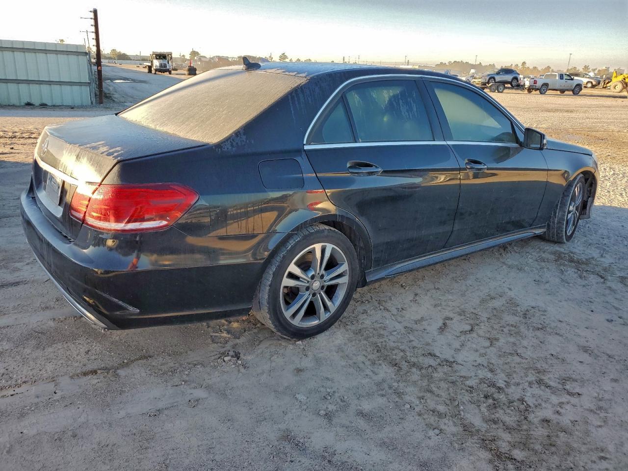 2015 MERCEDES-BENZ E-Class