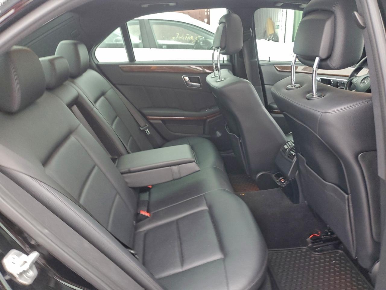 2010 MERCEDES-BENZ E-Class