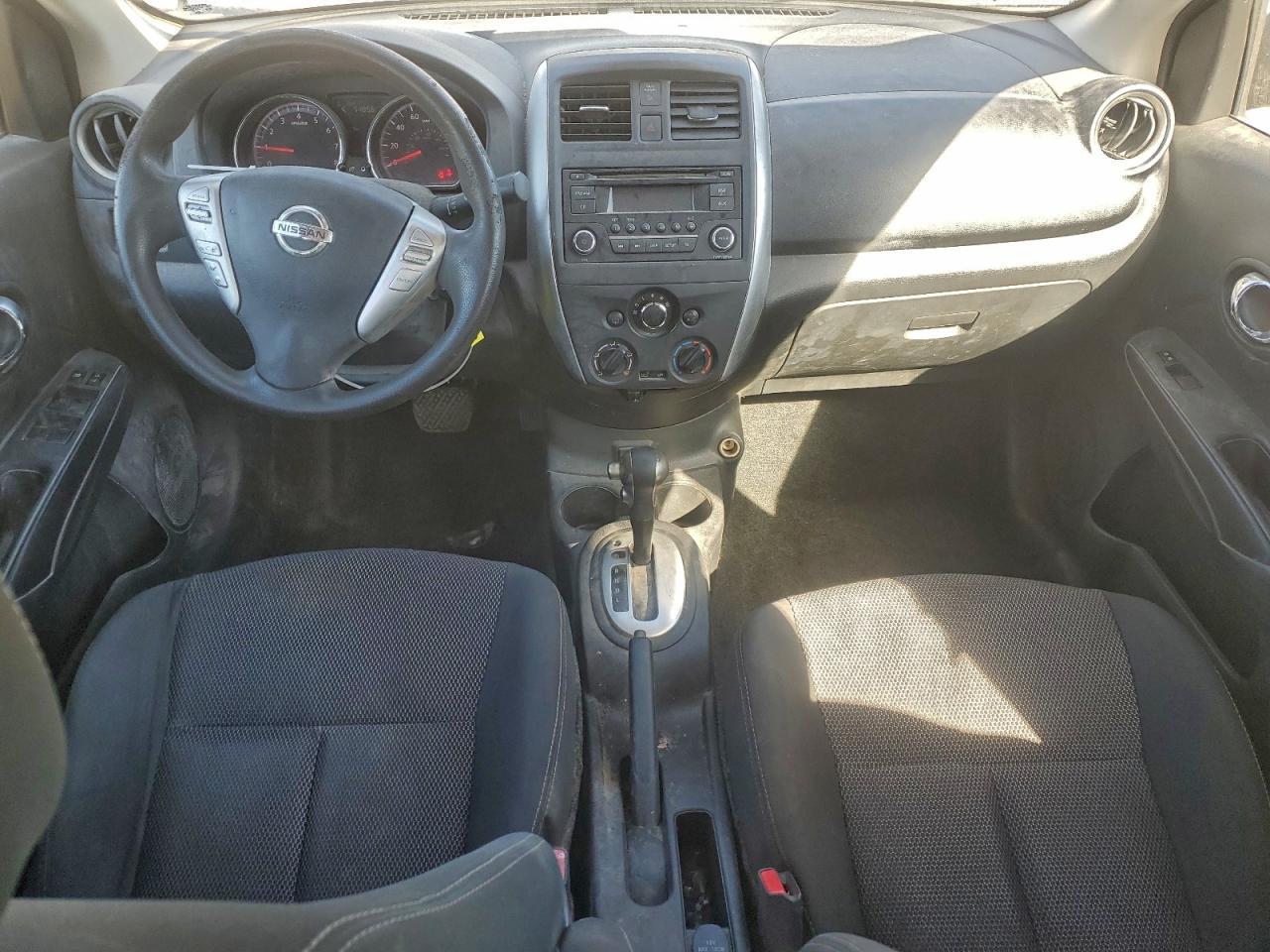 2017 NISSAN VERSA