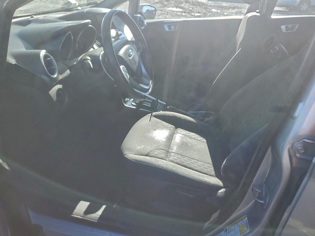 2014 FORD Fiesta
