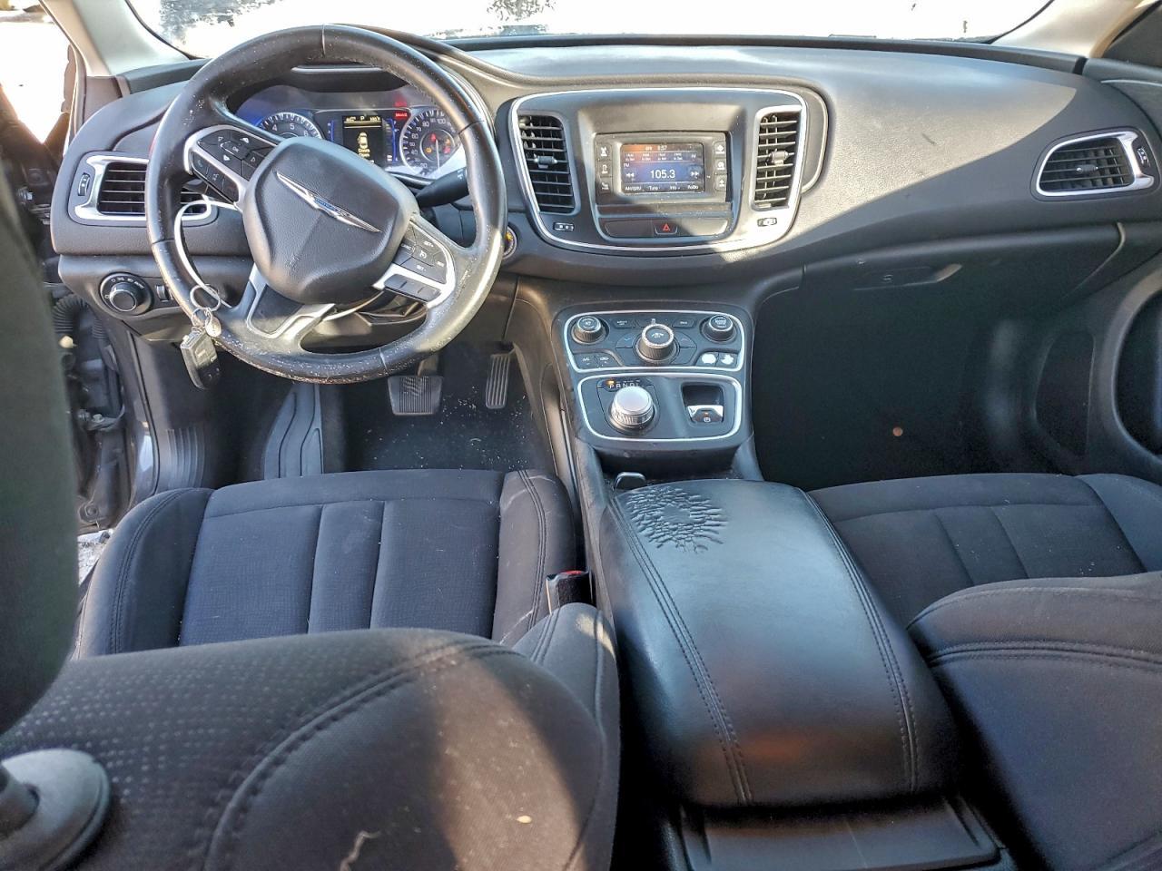 2016 CHRYSLER 200