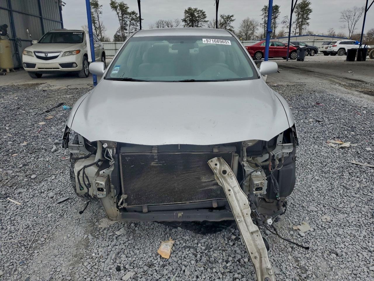2011 TOYOTA CAMRY