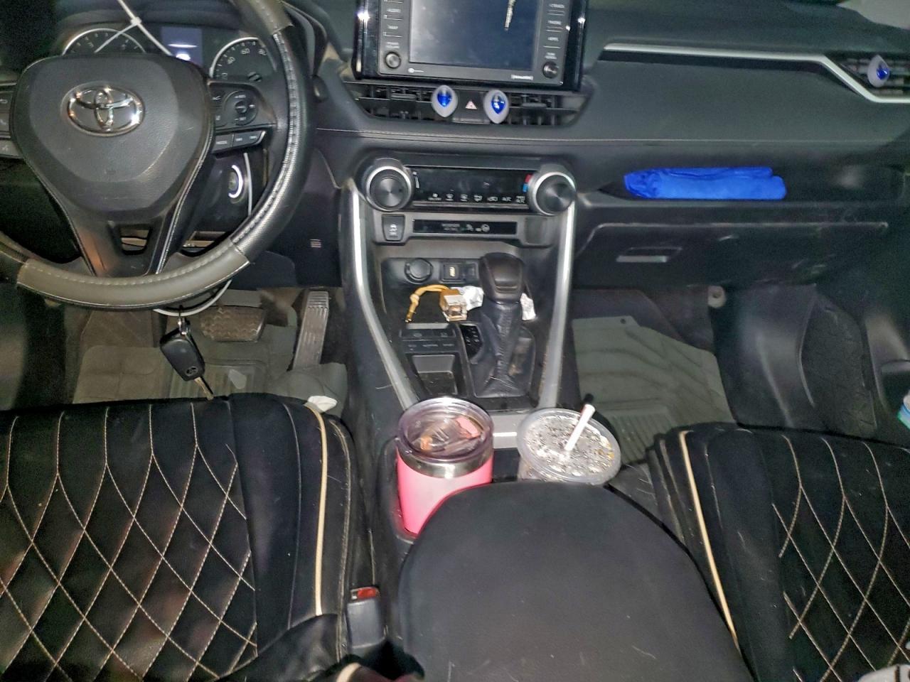 2020 TOYOTA RAV4