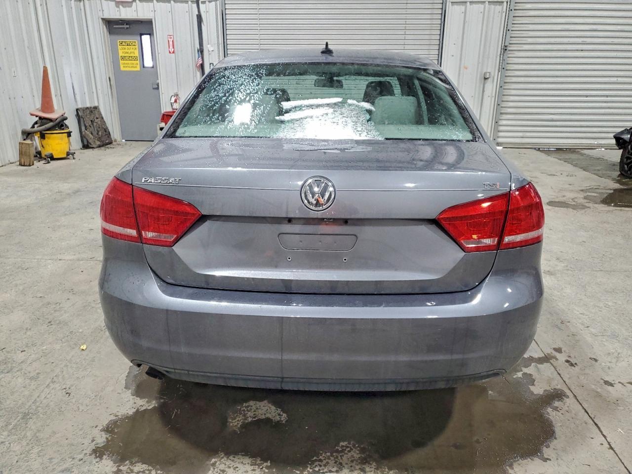 2015 VOLKSWAGEN Passat