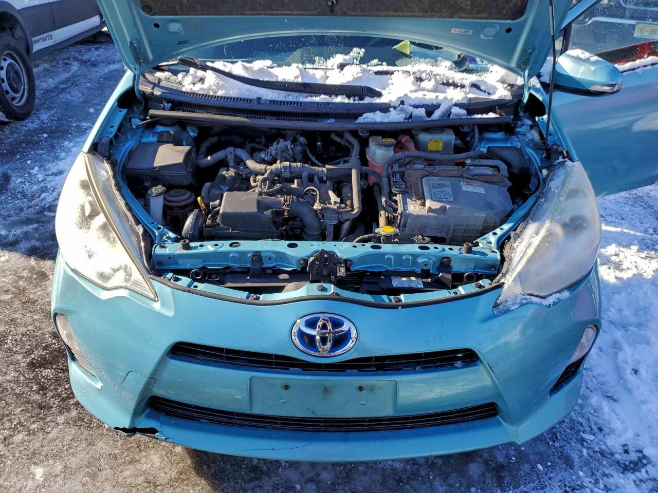2012 TOYOTA Prius c