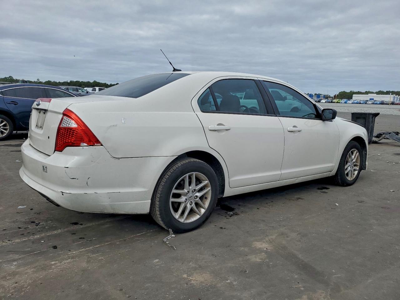 2012 FORD FUSION