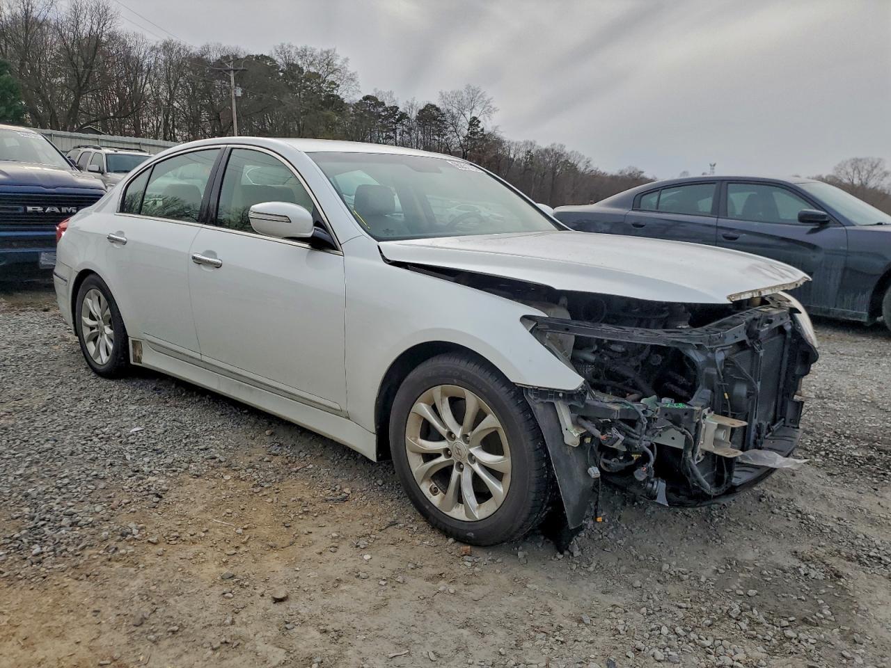 2012 HYUNDAI GENESIS