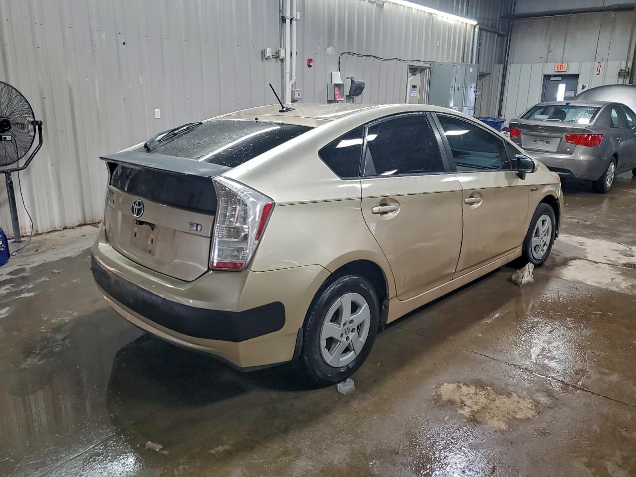 2011 TOYOTA PRIUS