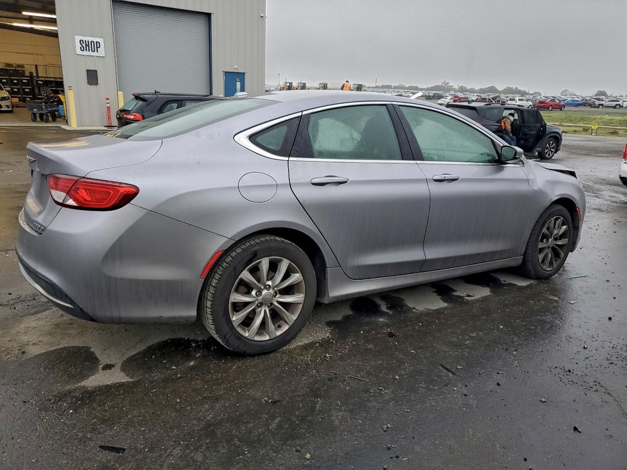 2015 CHRYSLER 200