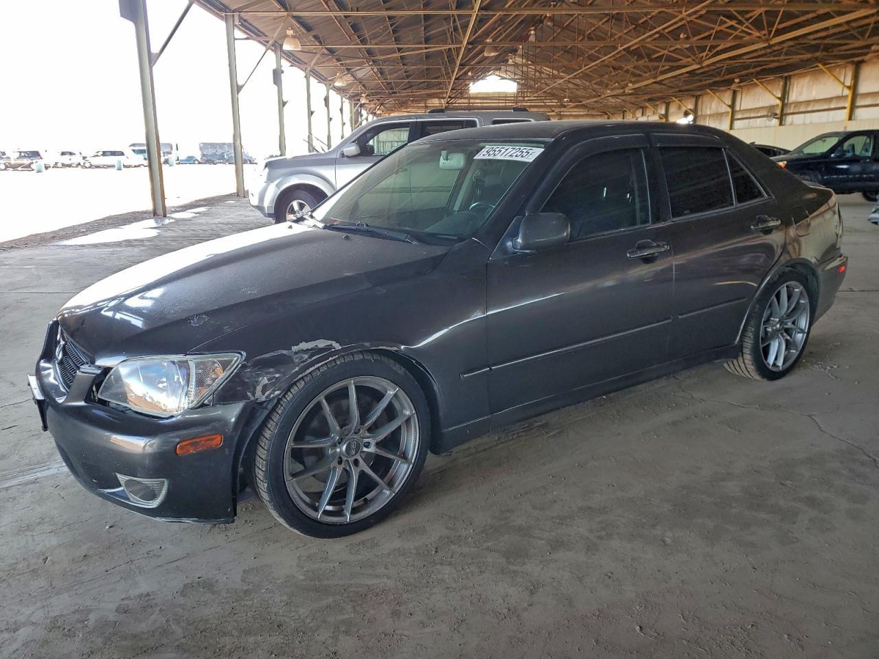 2005 LEXUS IS 300