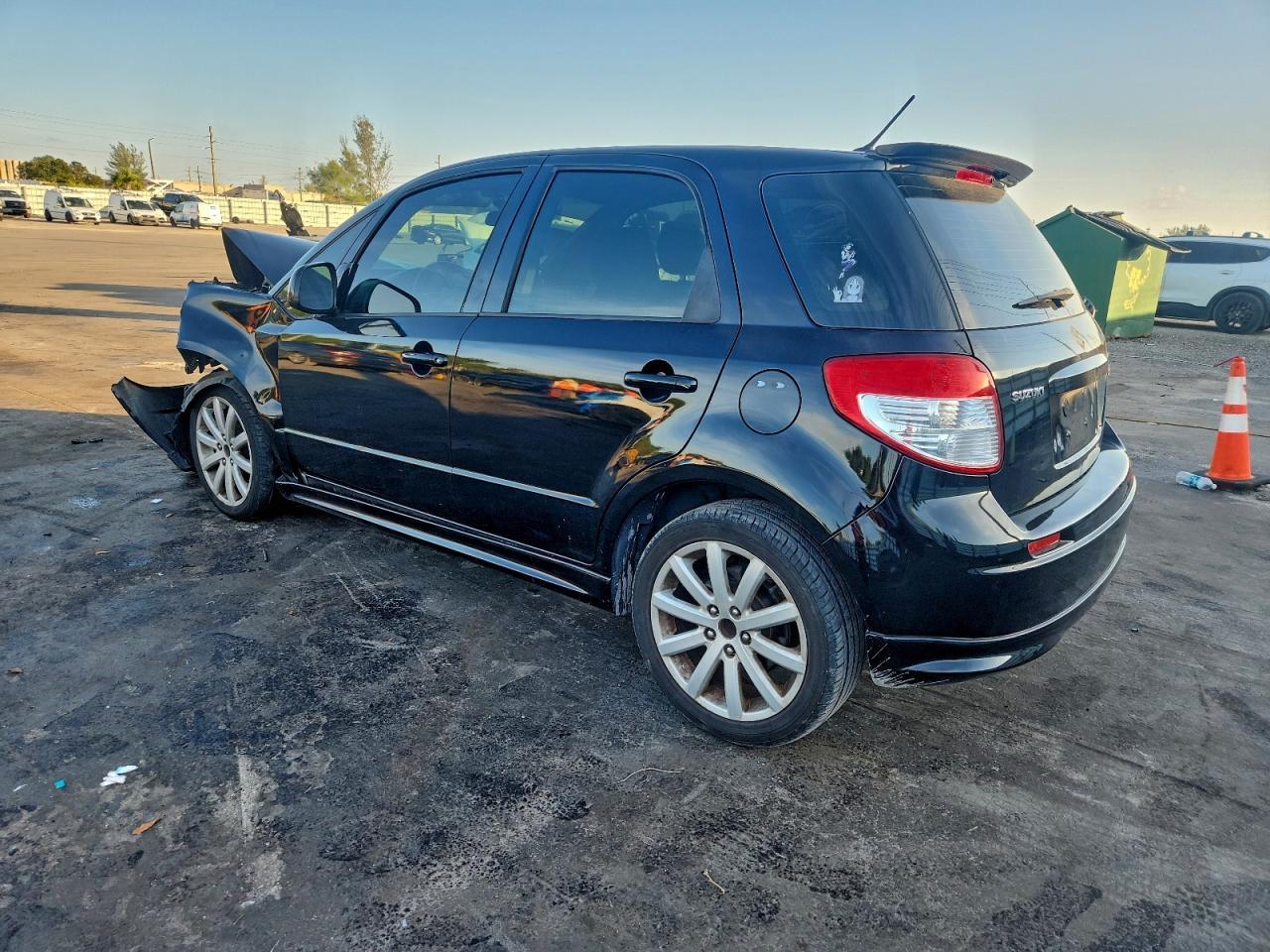 2011 SUZUKI SX4