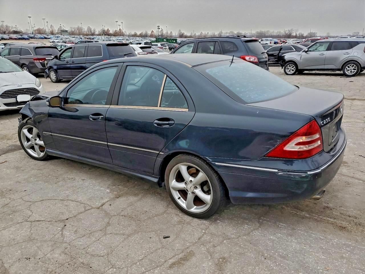 2005 MERCEDES-BENZ C-CLASS