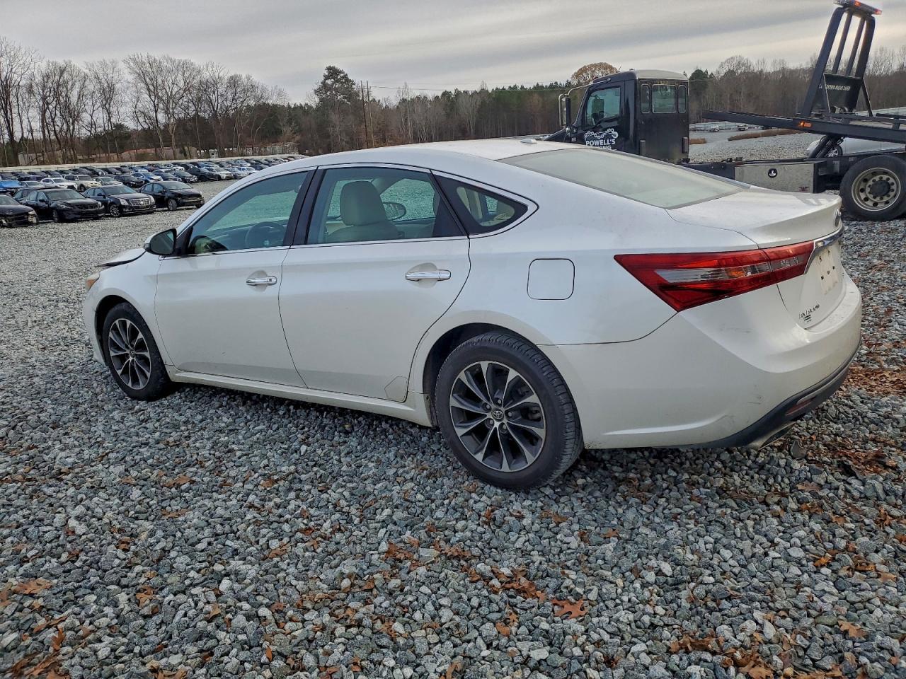 2016 TOYOTA Avalon