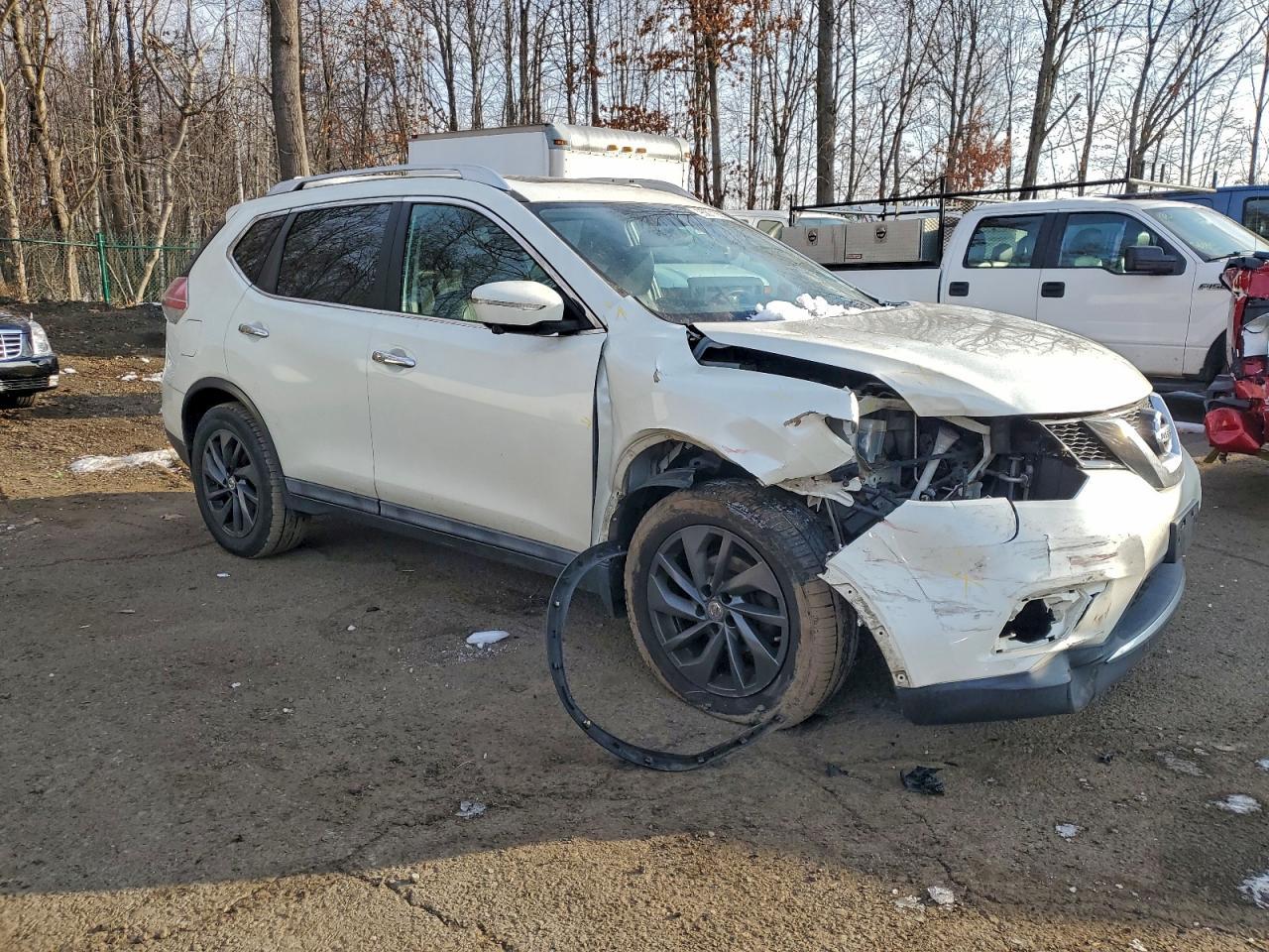 2015 NISSAN ROGUE