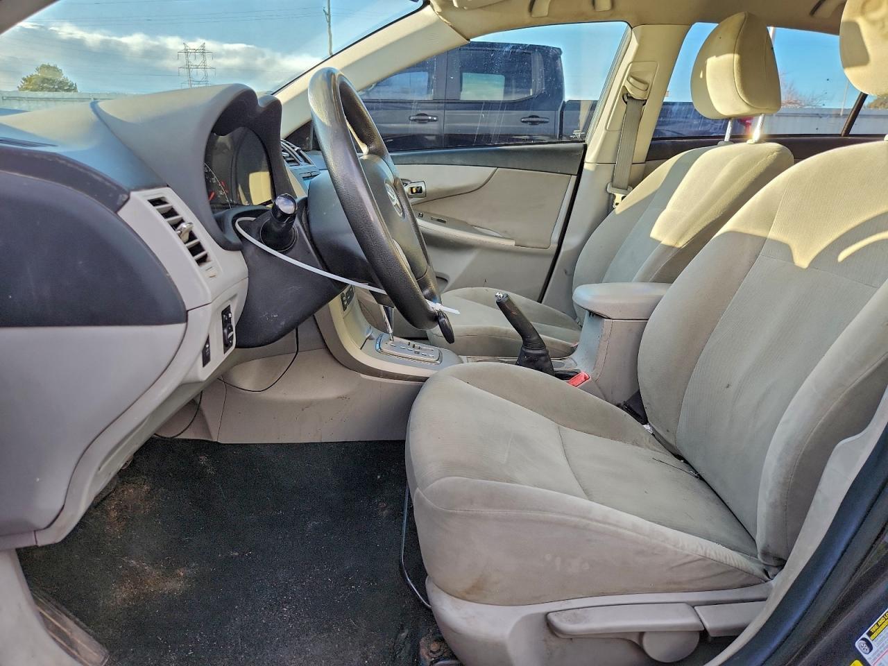 2012 TOYOTA COROLLA